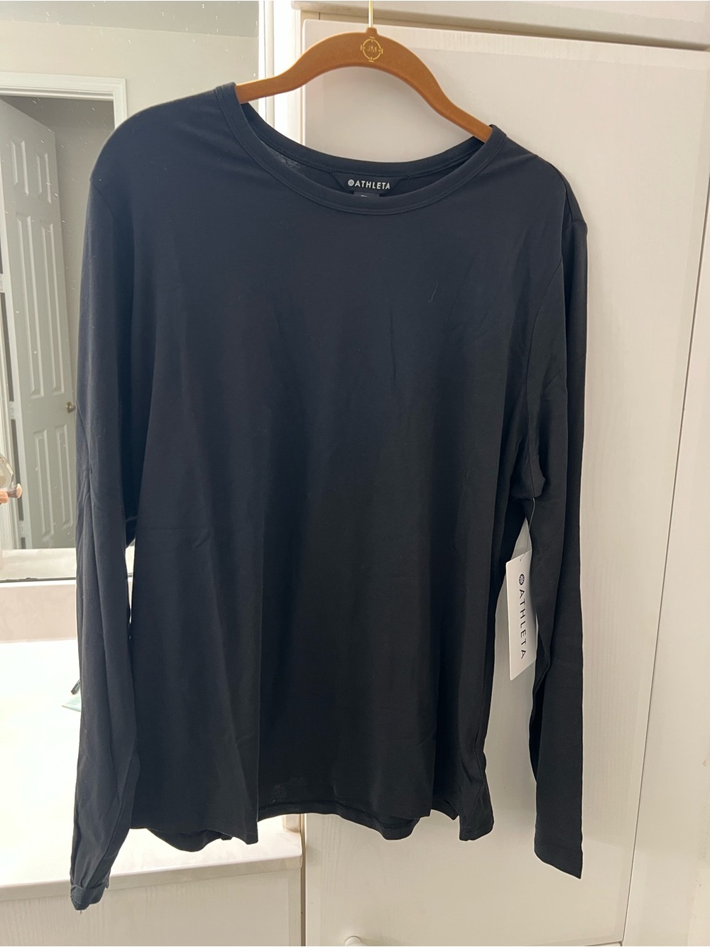 Athleta Long Sleeve Crew Tee in Black